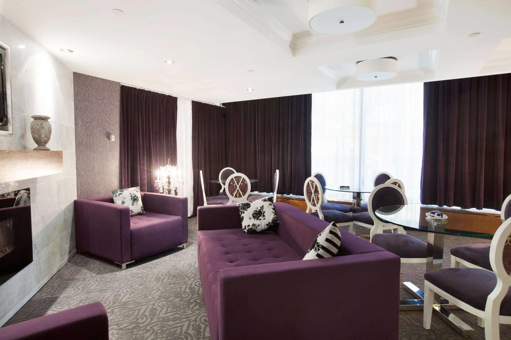 Sandman Signature Edmonton Downtown Hotel Exterior photo